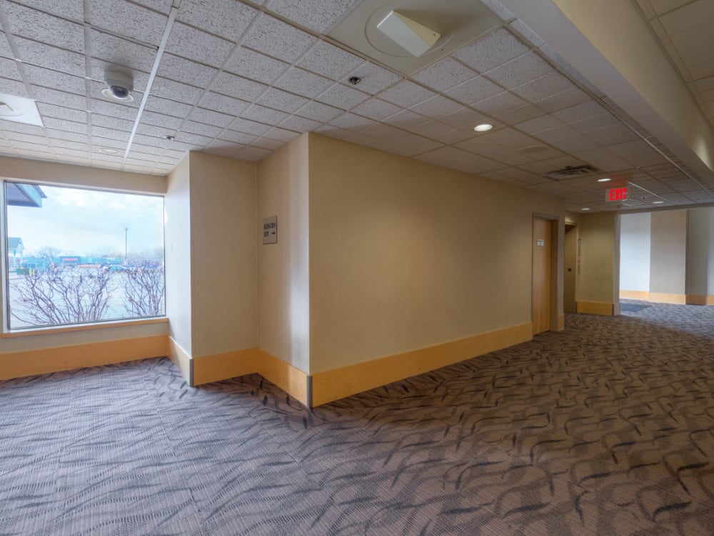 Business-center at LivINN Hotel Minneapolis North/Fridley