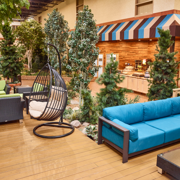 lobby-of-livinn-hotel-minneapolis-northfridley